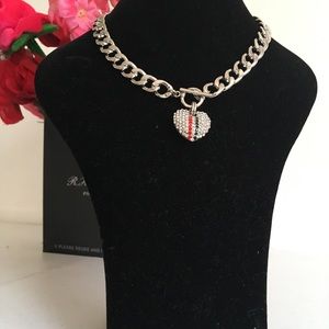 Streak of love necklace